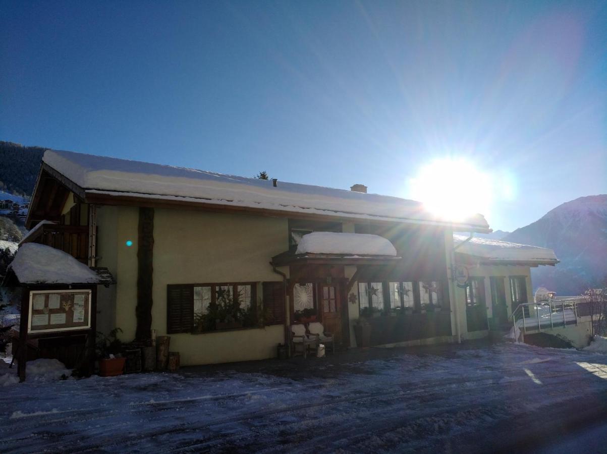 B&B Chalet Rustica Inden, Leukerbad Exteriör bild